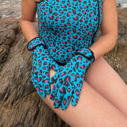 EasyOff™ Fleece Lined Swimming Gloves in Leopard