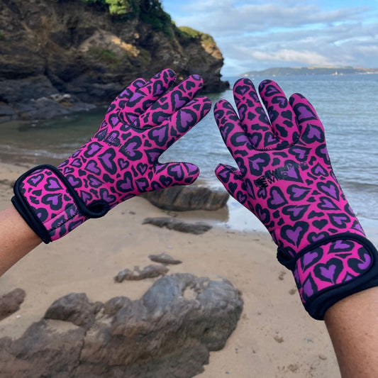 EasyOff™ Fleece Lined Swimming Gloves in Cold Cold Heart